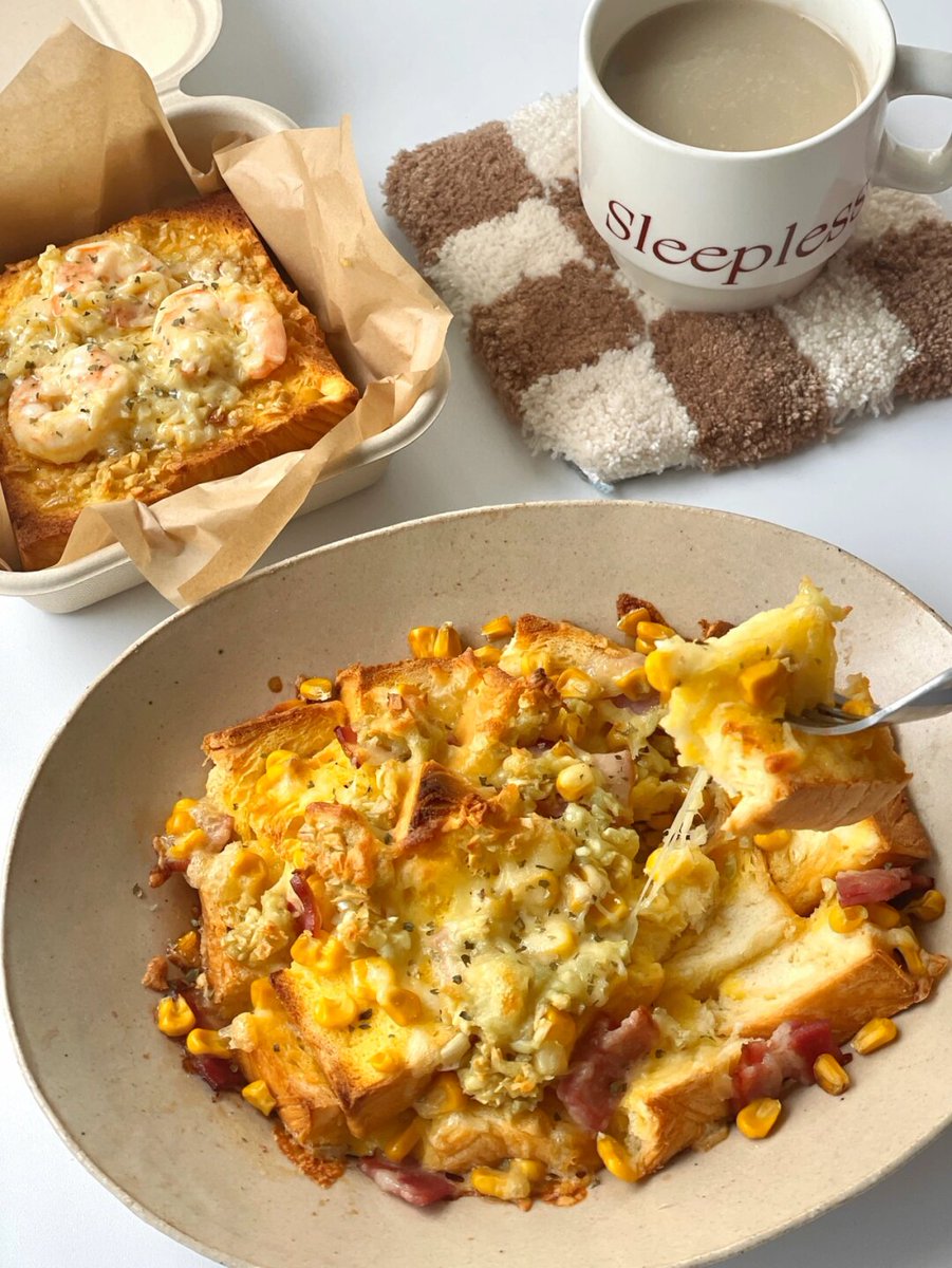 MichikoTsoadd's tweet photo. [Today’s quick mid-week treat: a warm egg and vegetable toast with a dash of black pepper—no fancy stuff, just tasty and filling!]， https://t.co/qQRelsfhSC