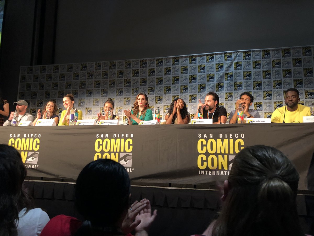WynonnaEarpPod's tweet photo. I hope you all enjoyed the trip down SDCC memory lane over the past few days! 

All of the #WynonnaEarp season renewal announcements happened at SDCC panels. I feel VERY blessed to have been there for each of those. Nothing like being with hundreds of Earpers when it happened! ❤️ https://t.co/tpP0SsI9d9