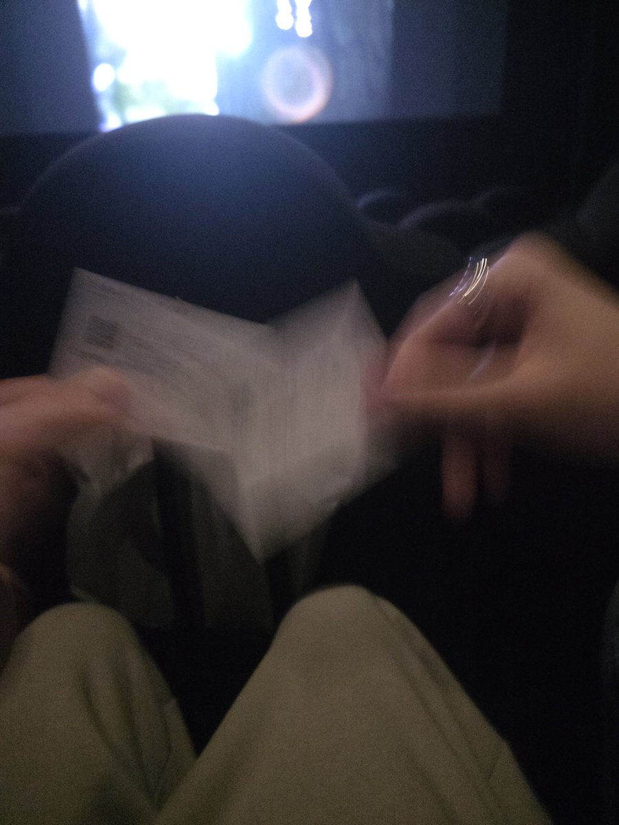 FRUITS_ANNINDoF's tweet photo. だぁれかさんとアソぼ？公開日に友達と見に行ったよーーー！
おすずの演技が上手すぎて良い意味で映画を見てる感じがしなかった
アイドルおすずも女優おすずも全部好きすぎる

#だぁれかさんとアソぼ
#おすず
#FRUITSZIPPER https://t.co/0pxOXBHwQl