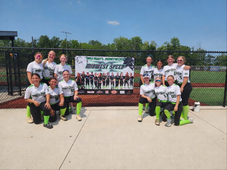 ChloeGrams5's tweet photo. Hit a new pitching PR in this weeks lesson hitting 64 mph. Are team also finished top 10 in the Alliance Fastpitch Championship Series against some of the best competition in the country. https://t.co/rSL55xoHeS