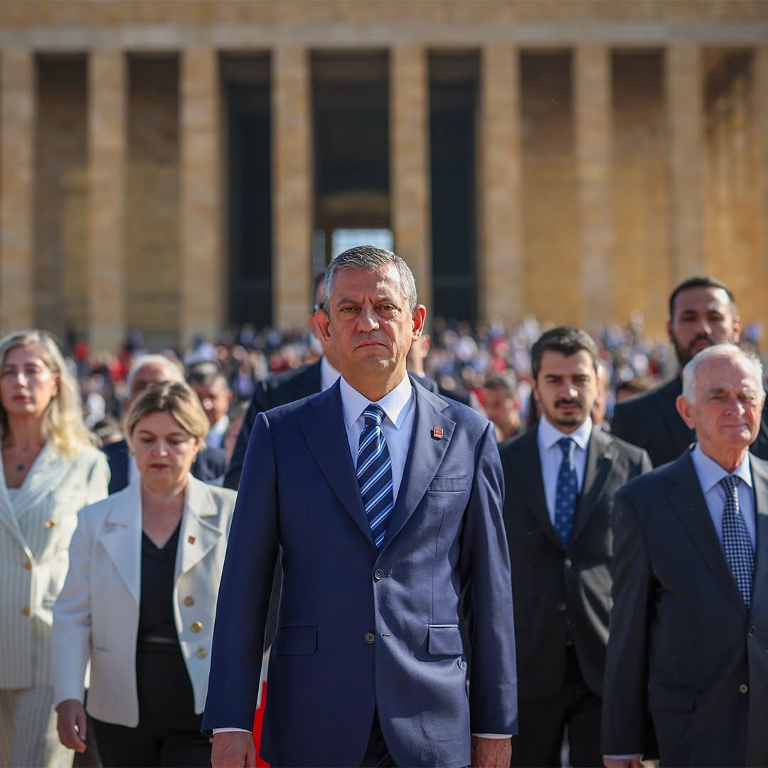bpthaber's tweet photo. Özgür Özel, Yeni Parti üyeleri ile birlikte yarın Anıtkabir’e gideceğini açıkladı. https://t.co/FTsyFGZr4J