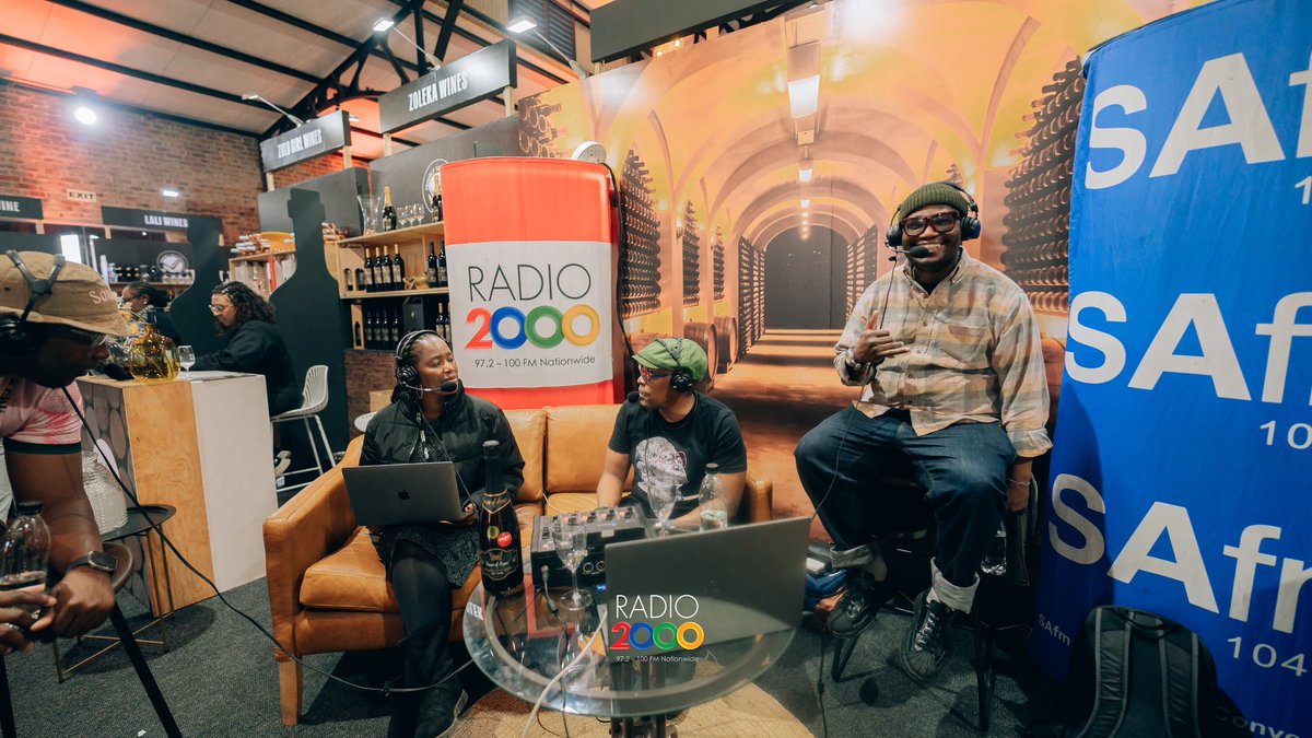 Radio2000_ZA's tweet photo. πΎ Live from the Proudly South African Local Wine Expo at Prison Break Market! πΏπ¦
Meet House of Azari, a proudly South African MΓ©thode Cap Classique brand founded by Siphiwe Katjene in 2022. π₯
#ProudlySouthAfrican #LocalWineExpo #HouseOfAzari #SupportLocal https://t.co/u1gRazFRSL