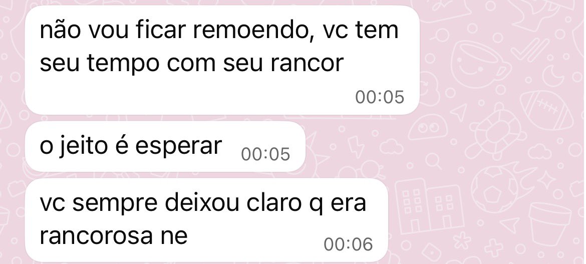 liriossos's tweet photo. o tempo passa e eu sempre volto a pensar nessas mensagens, principalmente pq nada mudou… https://t.co/wCgsq45hNT
