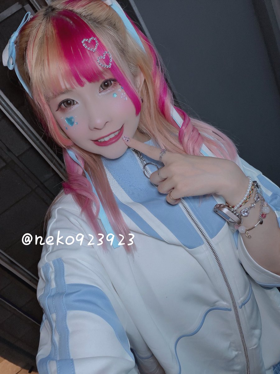 neko923923's tweet photo. 週日捏口就要第一次以solo演出者身份去台南演出啦🐯
而且同時還解鎖新場地ㄛ🔓
#指名Neko有特典🎁
有空的貓飼料們要跟捏口一起去台南玩唷٩(˃̶͈̀௰˂̶͈́)و

RTNC賣貨便只��放到到2026/07/25(六）23:59止
賣場結束將不再販售‼️
尼各位壓線仔們記得把握時間🫵🏻

🐯Neko歷年生日周邊
https://t.co/vgfHU4IbIj https://t.co/FDfe4Y81S2