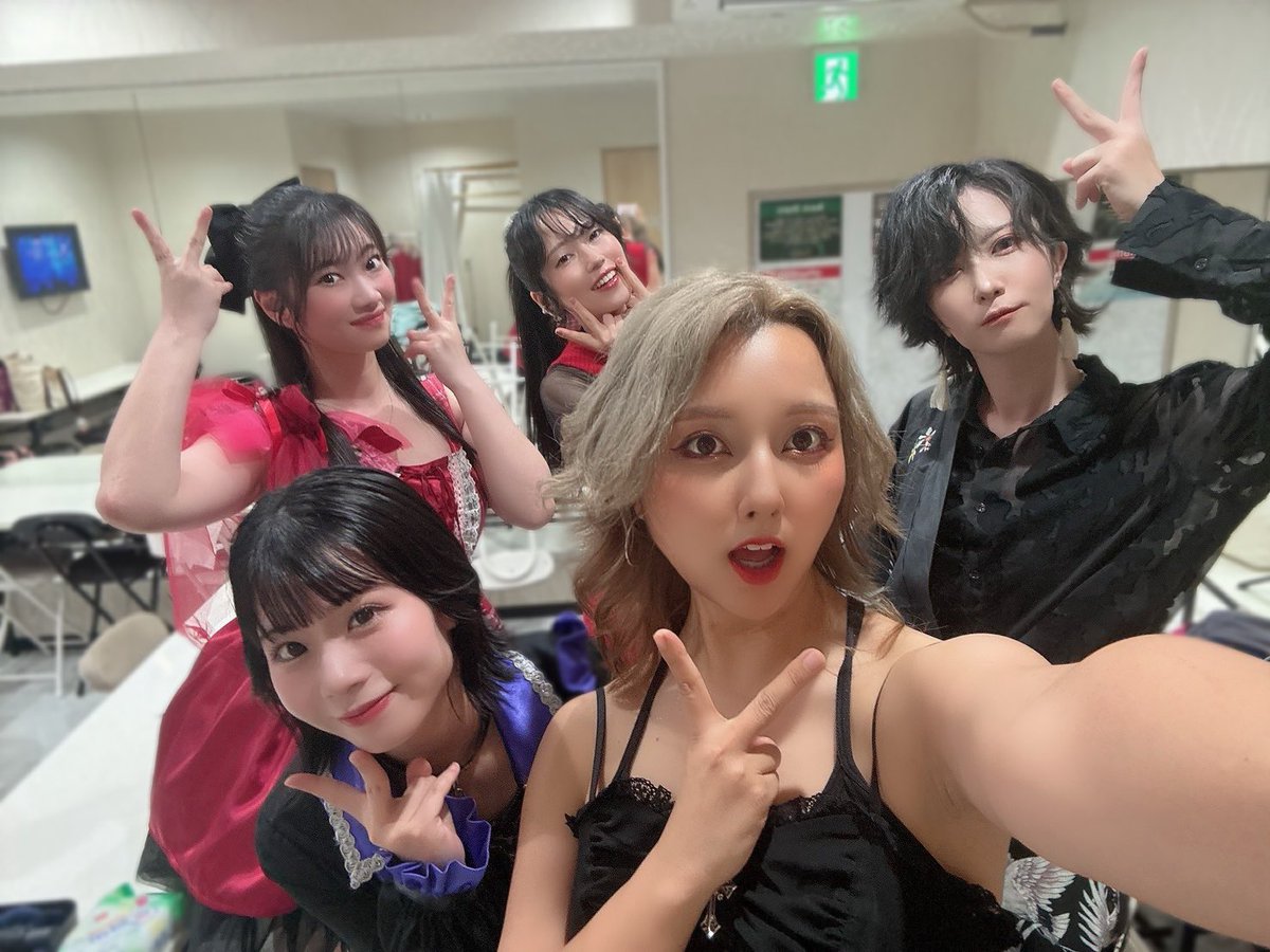 ayt_l1225's tweet photo. Voice to Voice vol.3ありがとうございました𓂃𓈒𓂂𓏸🎙
とんでもない雷雨が襲ってきたけど、皆襲われていなかったみたいで良かった⚡️
来てくれたみんな本当にありがとう！
今日は和な世界をお届けしたよ🪭
次回のVoice to Voiceは8月28日(金)
また会おうね🧸💭

#ヴォイヴォイ https://t.co/DXlhG7YbZY