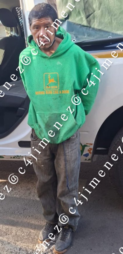 c4jimenez's tweet photo. MANDAN a ADICTO a TIRAR CADÁVER a la BASURA 
Francisco Javier Merino
Esta madrugada una persona le pagó para q tirará el cuerpo de un hombre embolsado, entre los puestos de Tepito.
Agentes de  @SSC_CDMX lo descubrieron y detuvieron.
@FiscaliaCDMX indaga p reconocer a la víctima. https://t.co/MhuHvg7XT8