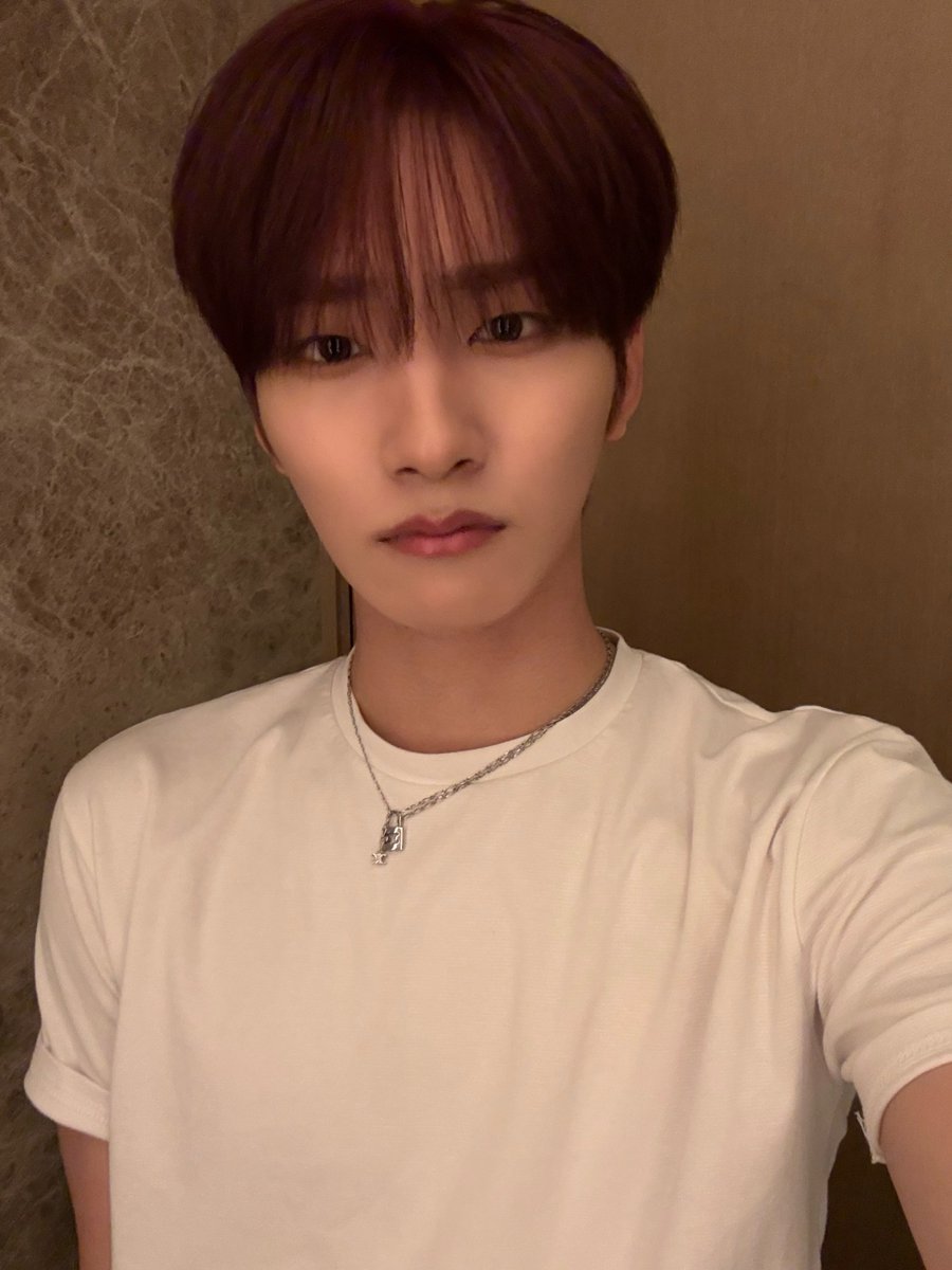 by_EPEX's tweet photo. 여기 사진 잘 나오네😉

#EPEX #이펙스 #JEFF #제프 #젶프프 https://t.co/cnJlmSNiiX