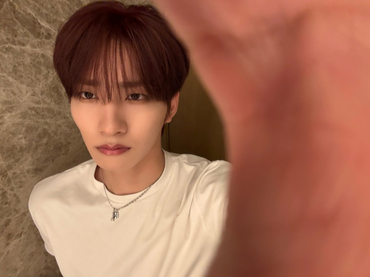 by_EPEX's tweet photo. 여기 사진 잘 나오네😉

#EPEX #이펙스 #JEFF #제프 #젶프프 https://t.co/cnJlmSNiiX