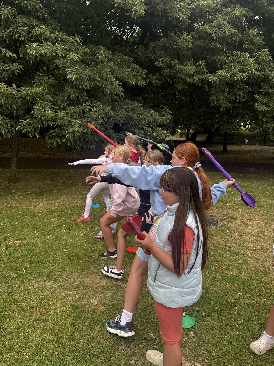 ERAGLENBURN's tweet photo. Group 3 went on a trip to Kelvin Grove Park and got to experience many fun activities all to do with the Common wealth games in Glasgow!
@GlasgowCC 
@Glasgow_Sport 
#CHFAP
#Activeglasgow 
#Commonwealth https://t.co/rcMpOxHra4