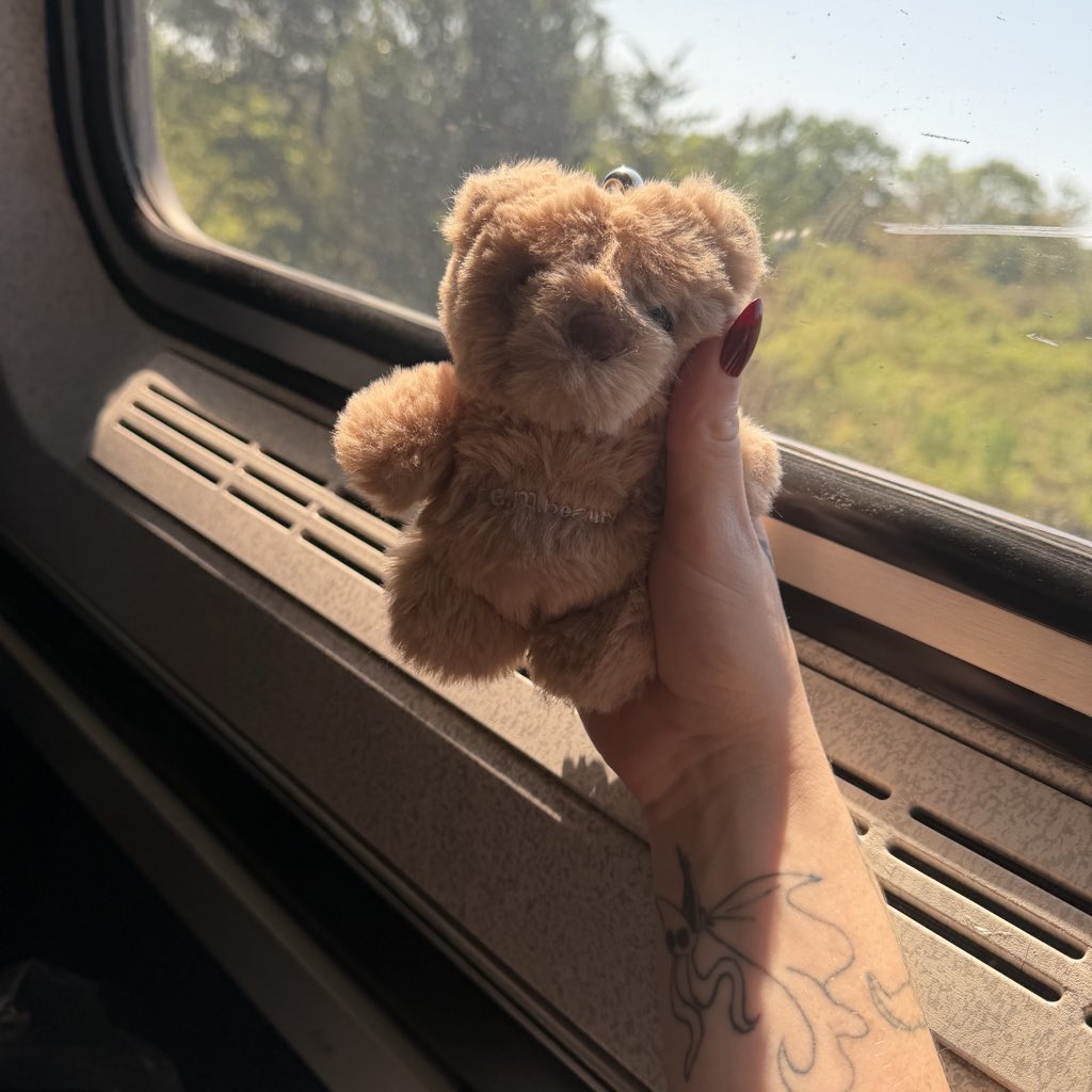 sabsfavwitch's tweet photo. his name is Antonio and i will keep him safe forever @TeamAriana https://t.co/1OWPpg46RV