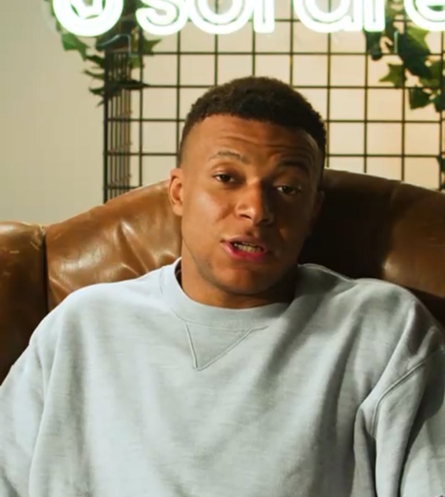 FCB_ACEE's tweet photo. 🚨🗣️ Kylian Mbappe:

“It’s already too late for me to have a career like Lionel Messi.” https://t.co/5LSDWIbodG