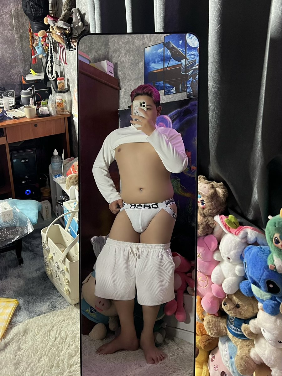 bsoncute27's tweet photo. Nhớ anh từ sáng tới chiều
Chăm anh từ chiếu tới sàn 🥰 https://t.co/4yClcEiGyG
