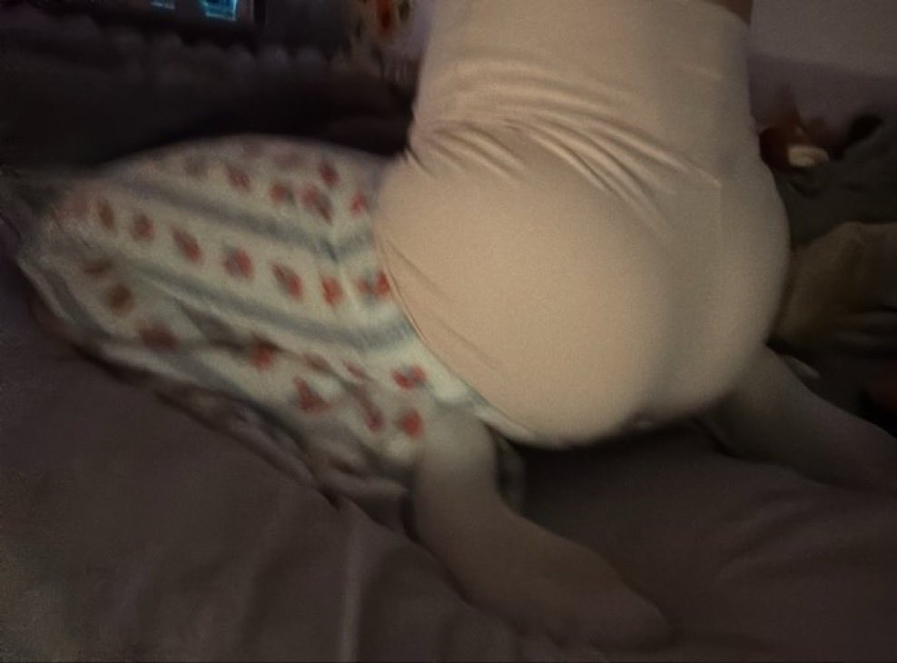 FemboyLeah18's tweet photo. Who doesnโt want this #gay #twink #femboy #needadaddy #missouri #pjs #mlm #needit #comegetit #thong #cake #socks #sitonit https://t.co/R06YS4h1DI