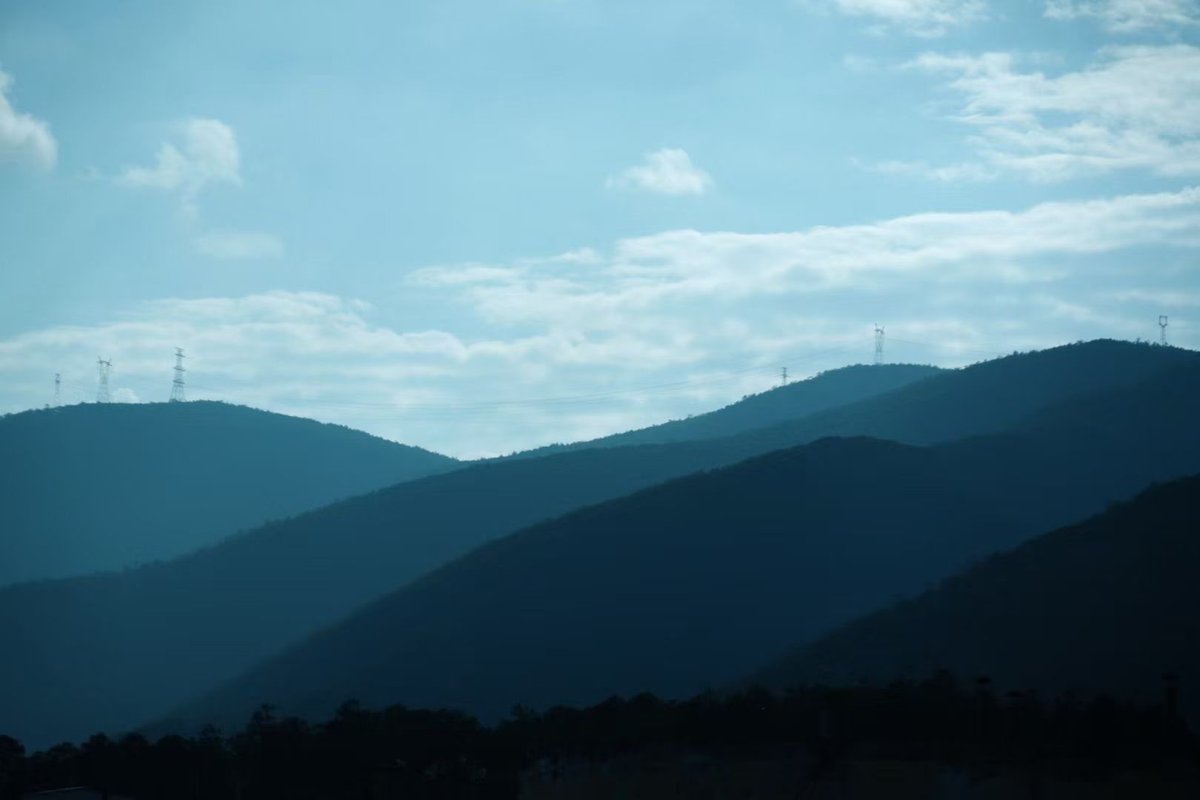 jameshaibin23's tweet photo. 🏞️☘️🌿❤️GOODEVENING🧡🌿🍀🏞️ https://t.co/9xfmsKIM5X
