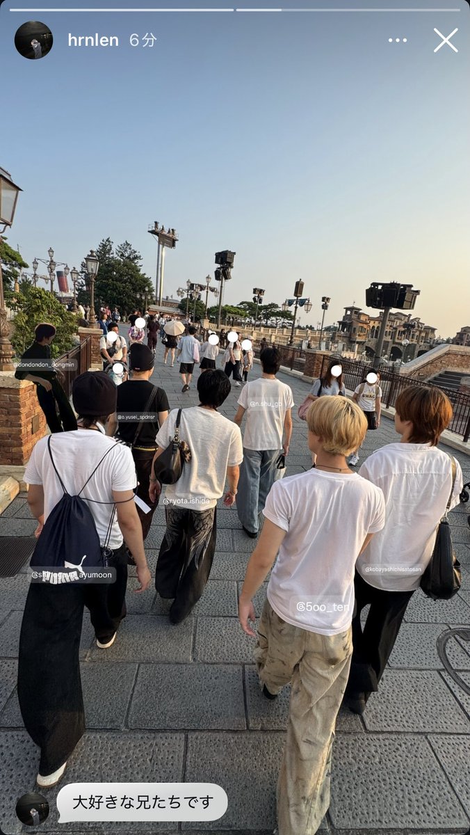 chikokuproducer's tweet photo. いつも自分にしか見れないはずの兄たちの背中を共有してくれる神マンネほりれん😭✨ https://t.co/ym6uUHIzqx