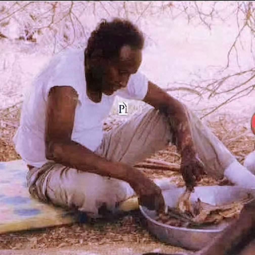 Shuayb1986's tweet photo. Yaa garanaya nin kaan AUN https://t.co/hmKYclCq7i