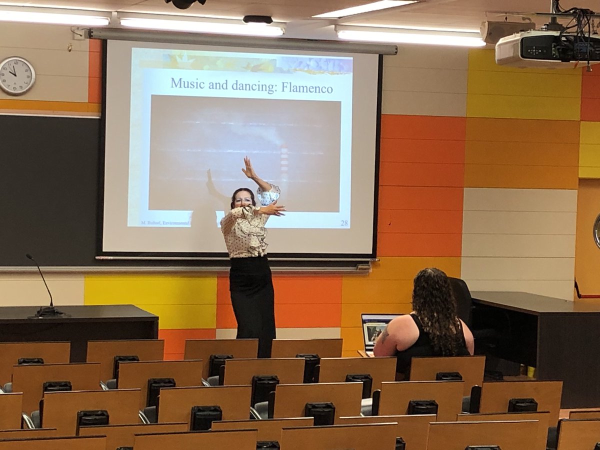 uamsseb's tweet photo. Before our Flamenco Workshop a little demonstration by our 💃 professor, Laura Murcia
#SSEB #flamenco #studyabroad https://t.co/fvTapjFtVQ