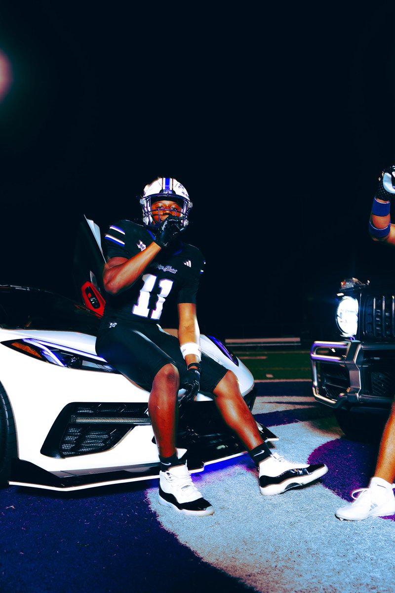 KTaylor2028's tweet photo. New number! Same mindset! #11⏳ https://t.co/9Df2luhKo8