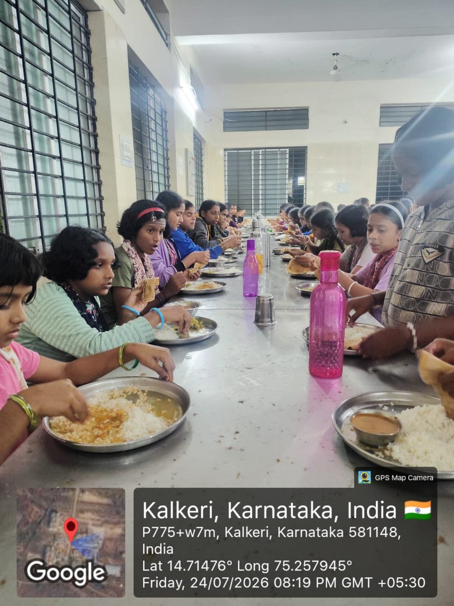 579Sc's tweet photo. ರಾತ್ರಿಯ ಊಟ https://t.co/NYFKf8ciqG