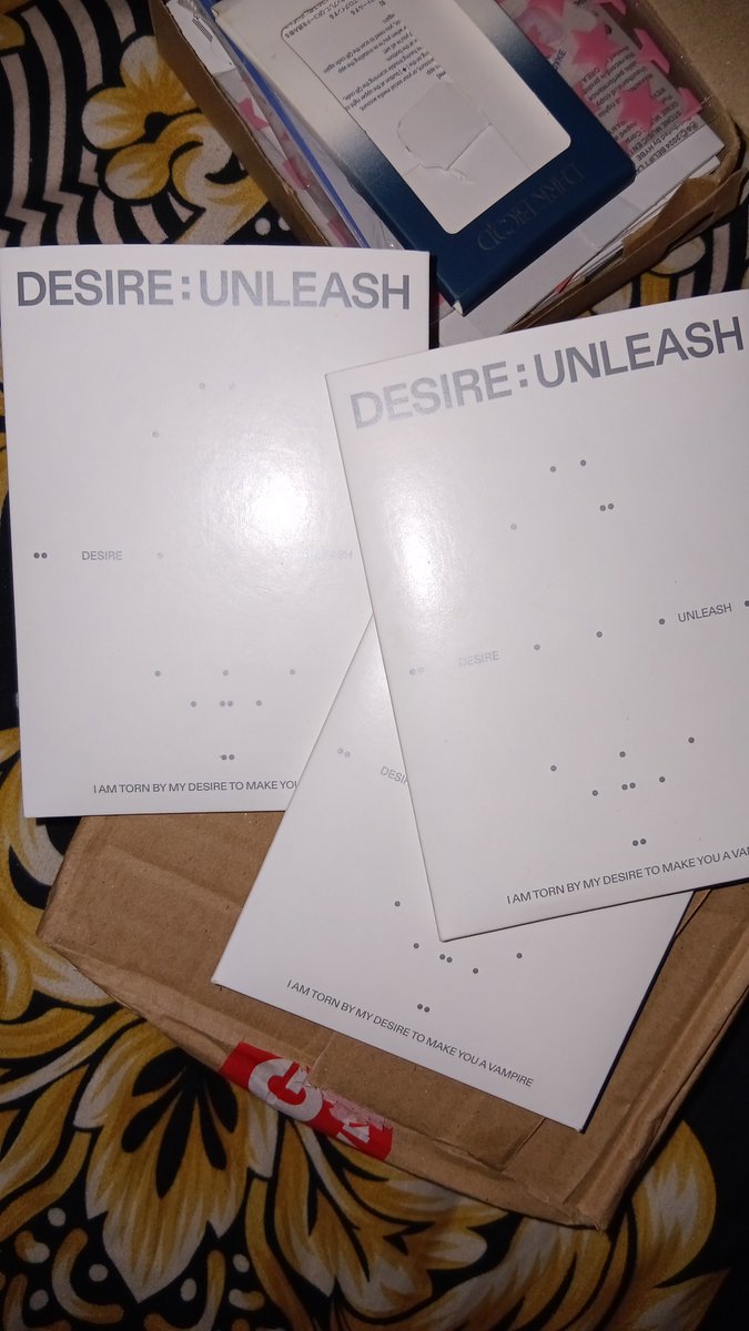 chloefaiikaa_'s tweet photo. #wts wts fast album wv du unseald 50k/ album, take all 140k incl all (belum di scan), good condi minus ada 1 album -1 poca diganti 2 poca v dd) dom malang bisa oren🧡 (non cod) (get freebies) https://t.co/F4D45UCcZU
