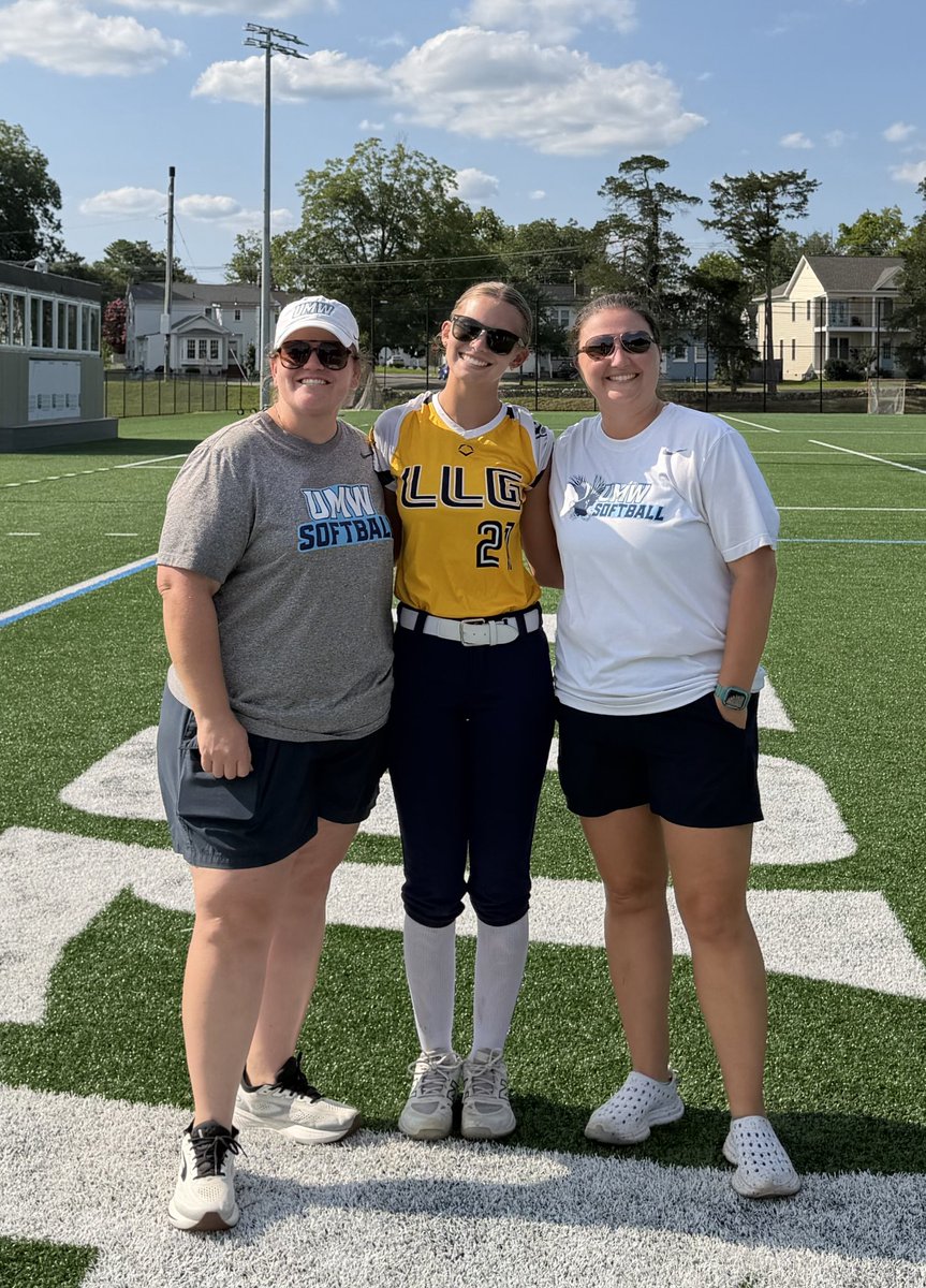AshlynCosby21's tweet photo. Thank you so much to Coach Qualls and Coach Sophie for hosting such an amazing camp! Thank you to all of the players that helped with the camp and were willing to answer all of our questions. I had such an amazing time 🦅 #getdirtygowash #ILEAP @UMWSoftball @Org_LLG @LLG_VA https://t.co/A4Seaq261l