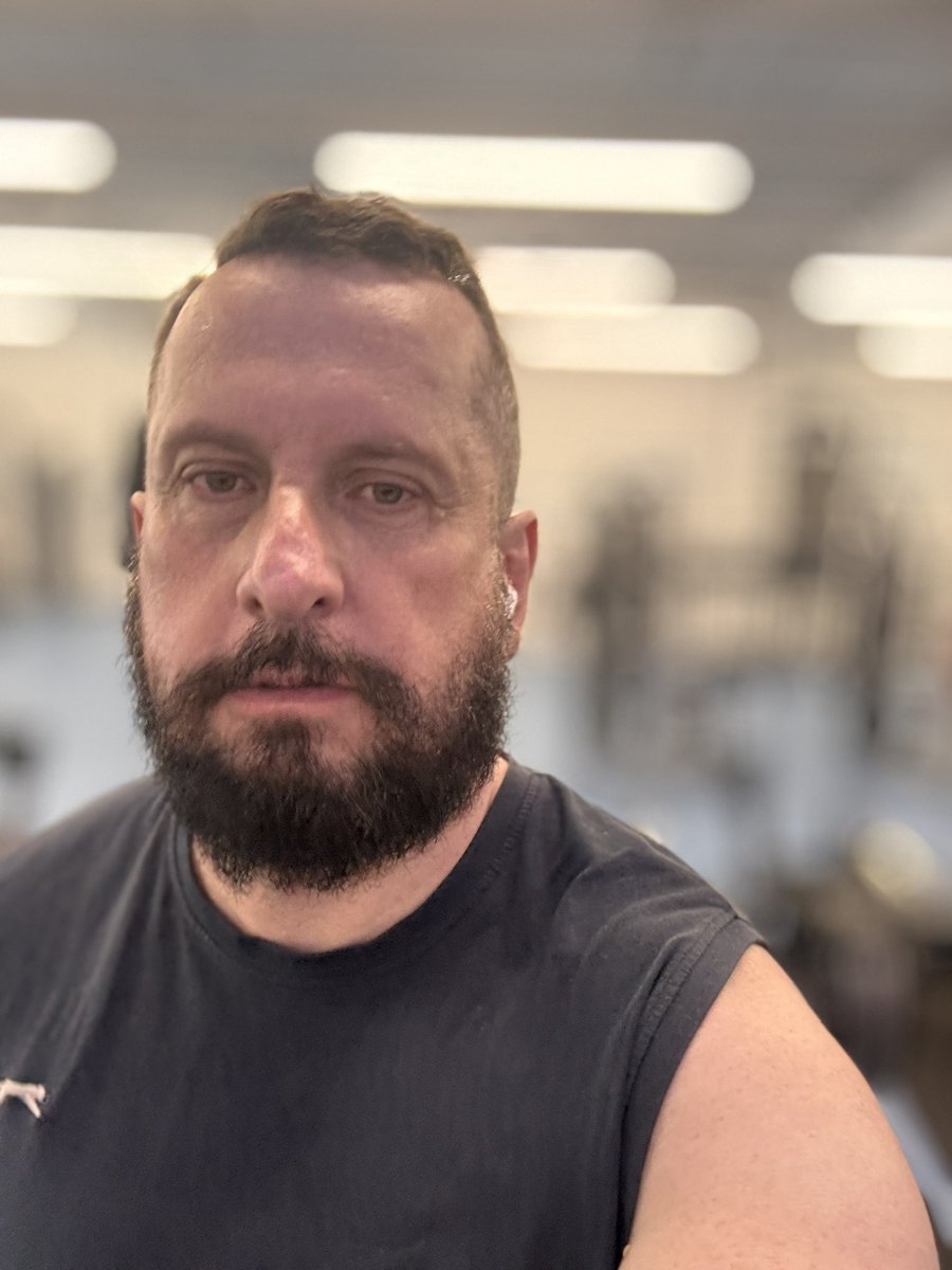 djlthr's tweet photo. The gym not my happy place https://t.co/idEZOljCFB