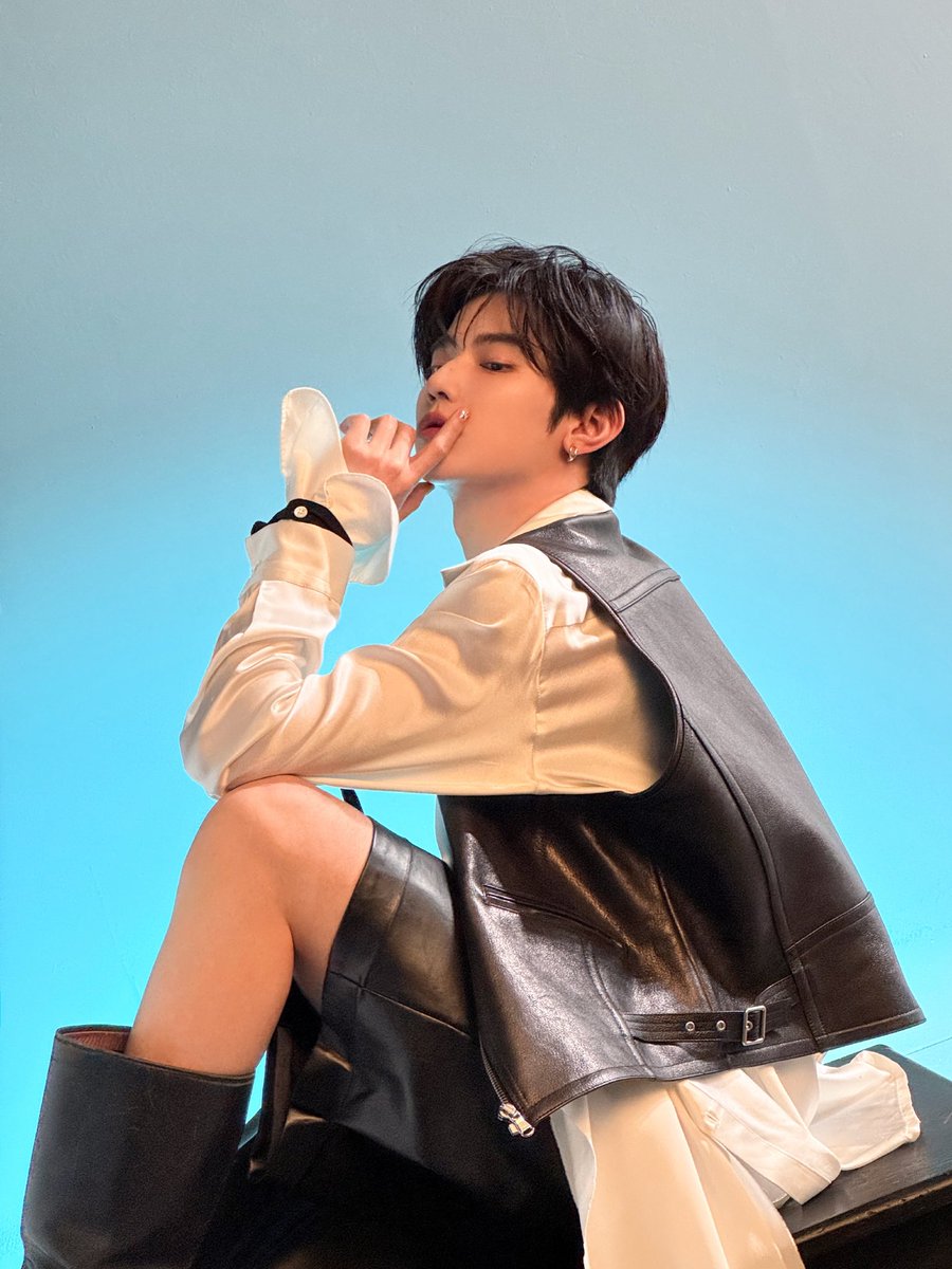 beyoursugar's tweet photo. #17살_장하오_생일축하해
#26thSymphonyForzhanghao https://t.co/4fmPq9g2tF