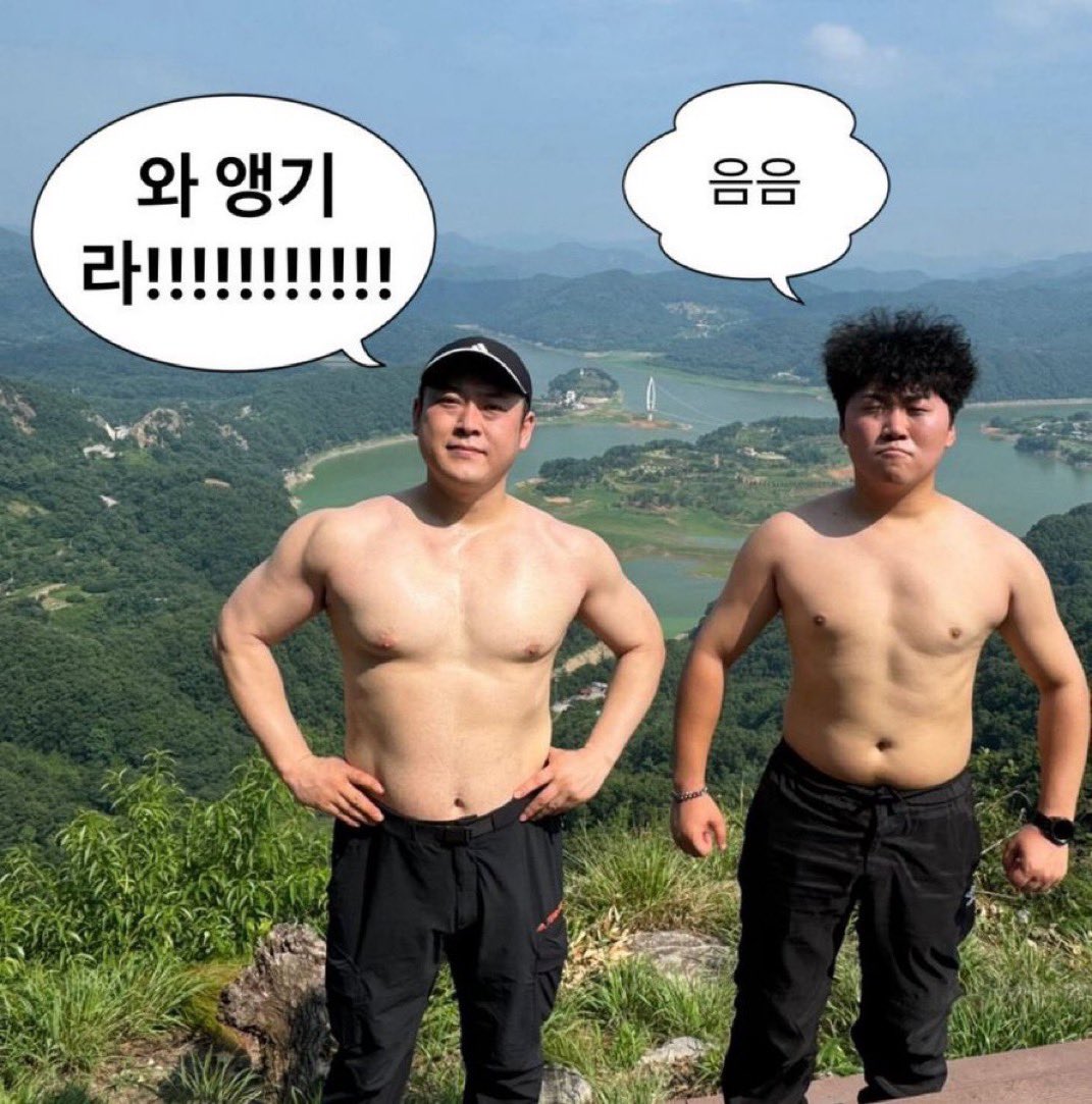 Yoosdeskfan's tweet photo. 이런게 왜 내 갤러리에있지 https://t.co/oKlieRAekM