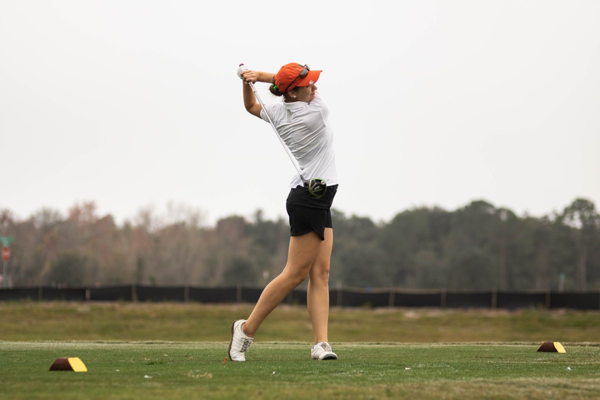 UM_alumni's tweet photo. University of Miami women’s golf standout Dewi Weber, B.S.C. ’18, continues to make Cane history on the LPGA Tour.

Dewi, who competed for the U from 2015 to 2019, earned a career-best tied for third finish at the KPMG Women’s PGA Championship, her highest finish in a major to date. 

#MiamiHurricanesGolf #CanesGolf #LPGA #KPMGWomensPGA #UMAlumni #GoCanes