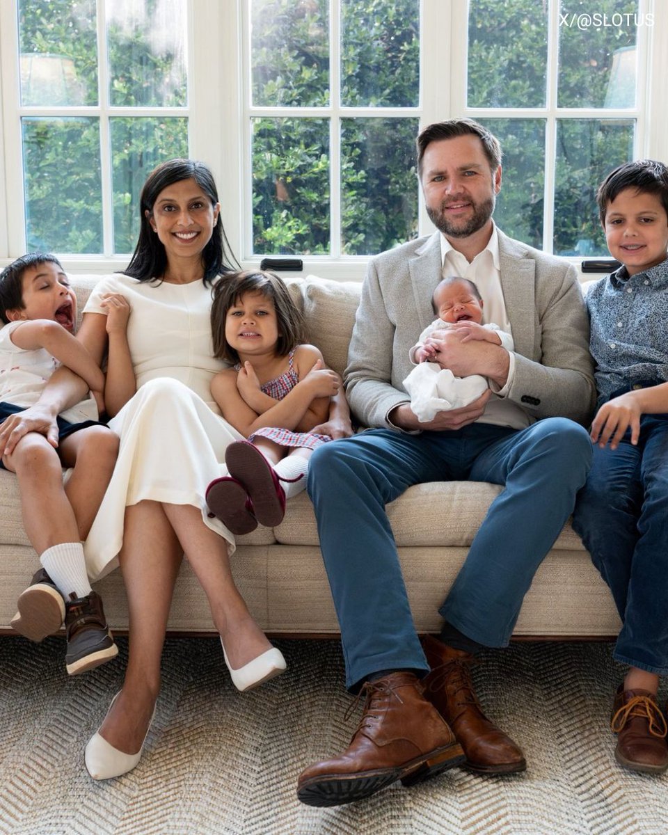 ThePatriotOasis's tweet photo. 🔥🚨 BEAUTIFUL: Meet baby Alec — the NEWEST member of the Vance family.

The Second Lady Usha Vance shared sweet behind-the-scenes photos as she and VP JD Vance settle into life with four children.

USHA: “Thank you for all the good wishes… Meet Alec!” 

Congratulations to the entire family!