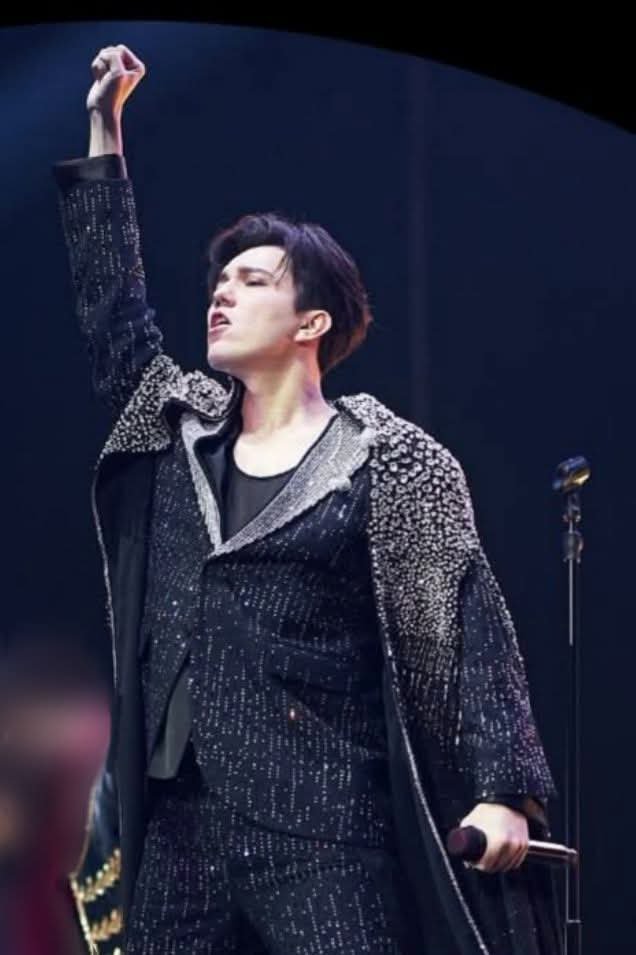 maytemaza's tweet photo. FOR THE LOVE OF DIMASH
#WhoIsDimash
Que mi voz suba a los montes y baje a la tierra y truene, eso pide mi garganta desde ahora y desde siempre.
#Aqerke #Gashyqtyq #Samgau #Samal
@dimash_official
#DimashQudaibergen https://t.co/CtksWCh3e4