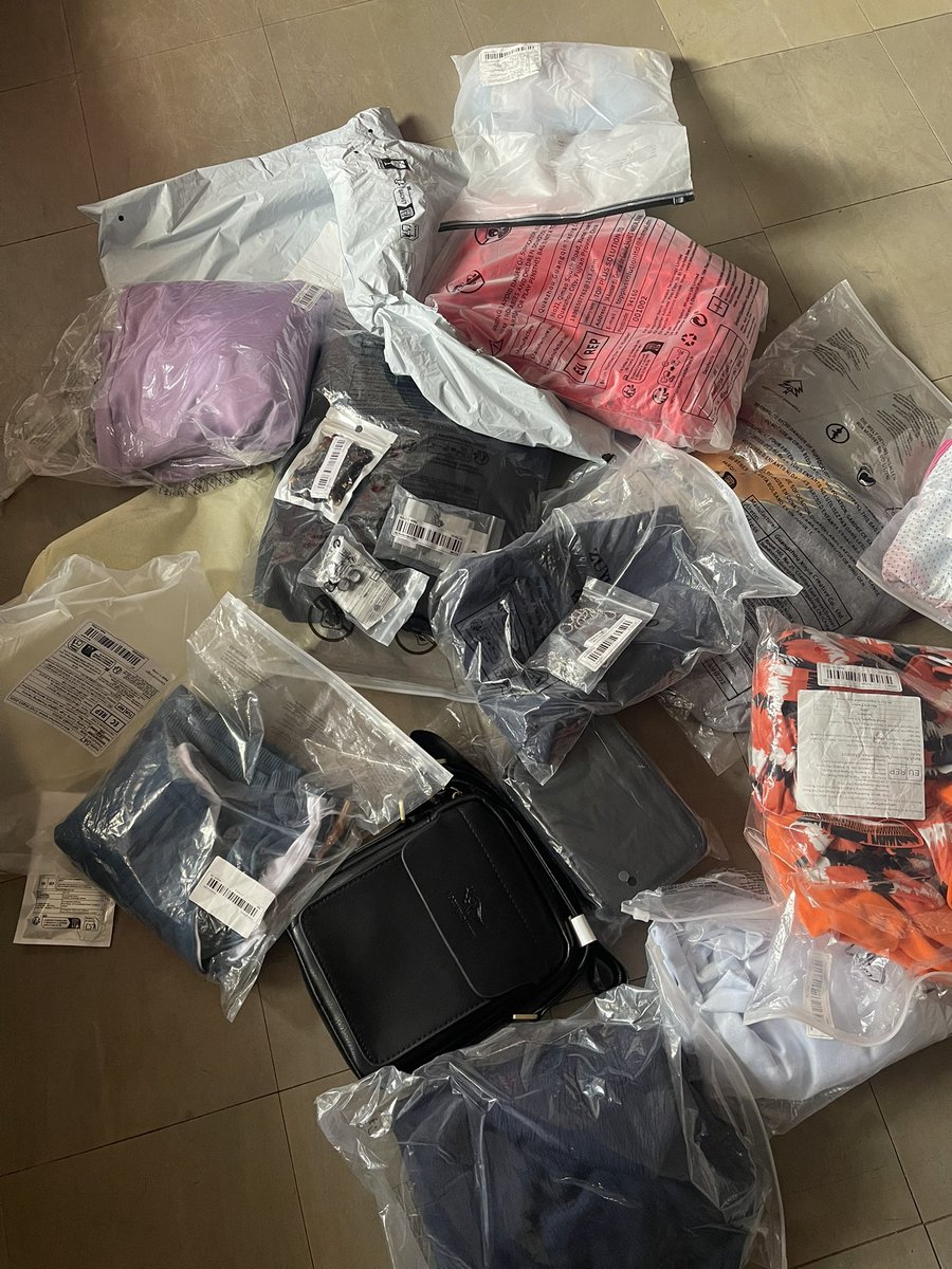 didicrafts212's tweet photo. I’ve been on a TEMU shopping Spree since this thread😭 https://t.co/zkFV7lSo9V