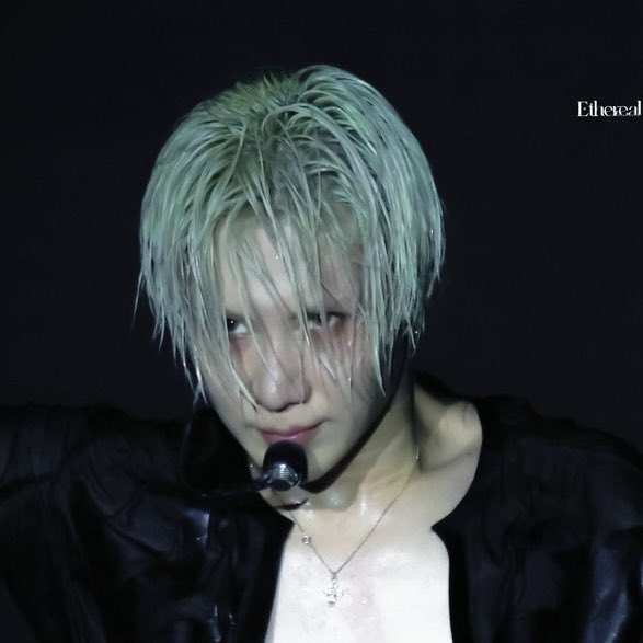Taeminascats's tweet photo. https://t.co/dLtRROwn9P