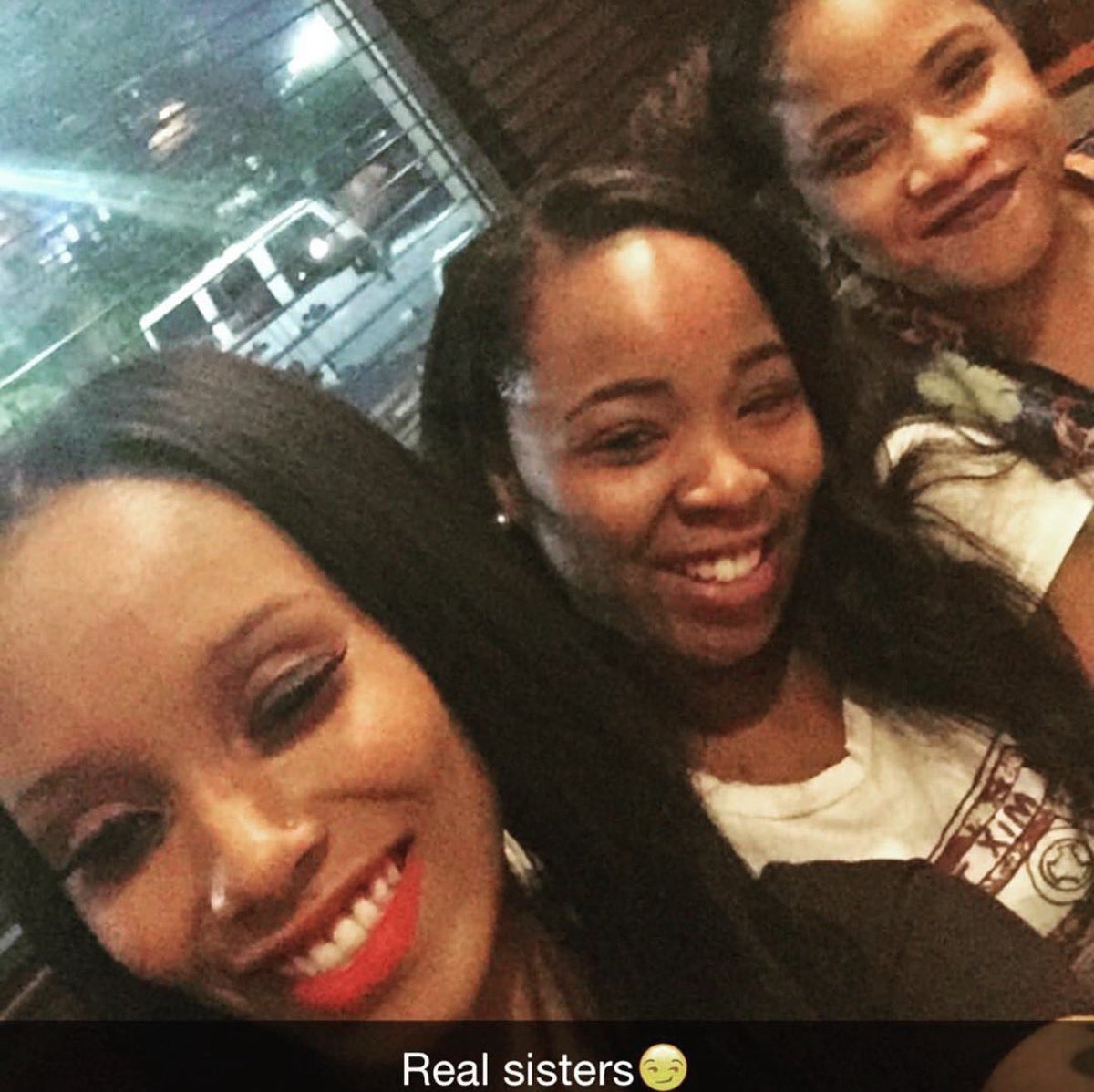 tylaahhhhh's tweet photo. I cannot believe cancer took my big sister at only 33 years old!π’π’ Losing a sibling is the worse pain you can feel I am so distraught canβt eat sleep think straight nun i held my baby as she turned cold ill never be the same ππ π #FOREVERPRI #FUCKCANCER π’ππ https://t.co/LhsPlulYhf