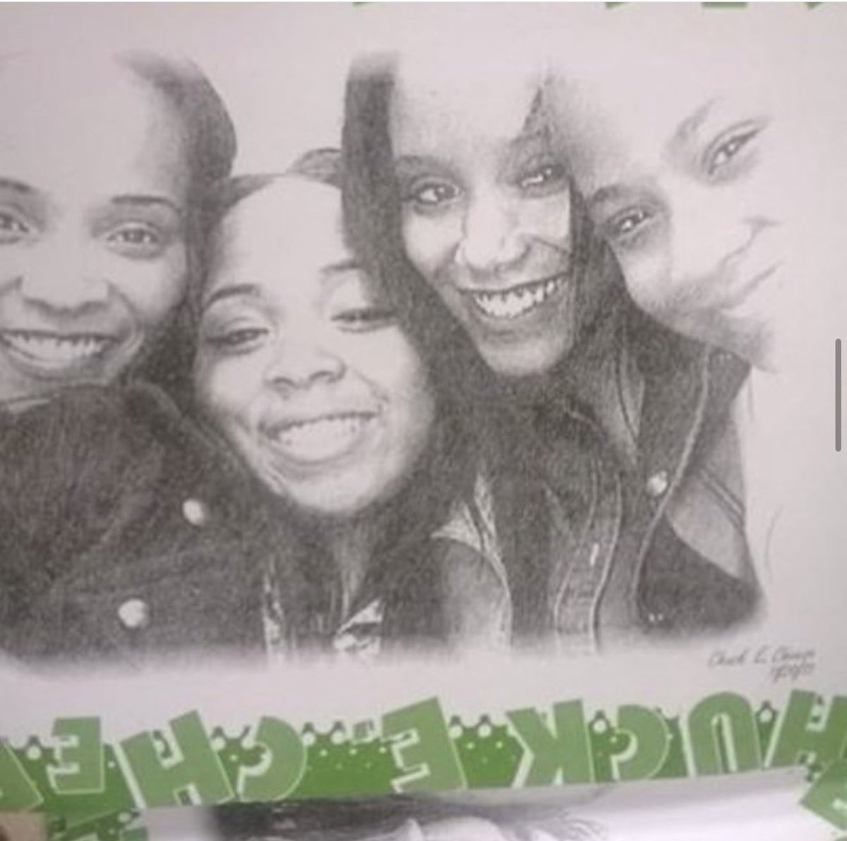 tylaahhhhh's tweet photo. I cannot believe cancer took my big sister at only 33 years old!π’π’ Losing a sibling is the worse pain you can feel I am so distraught canβt eat sleep think straight nun i held my baby as she turned cold ill never be the same ππ π #FOREVERPRI #FUCKCANCER π’ππ https://t.co/LhsPlulYhf
