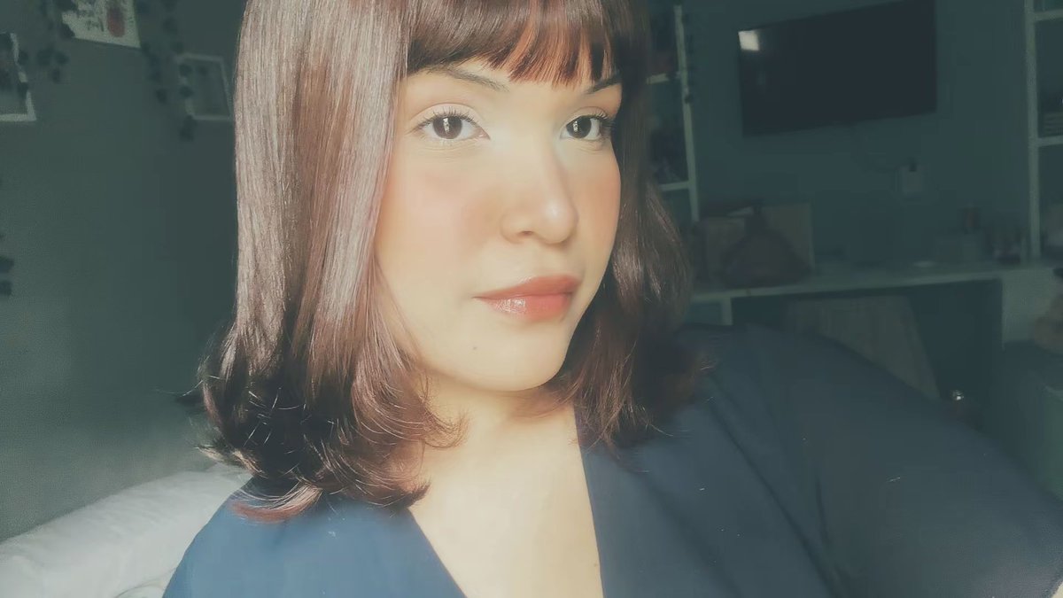 millhorosa's tweet photo. as vezes fico em duvida sobre deixar meu cabelo crescer pq acho a coisa mar linda esse corte https://t.co/8QUKW8627i