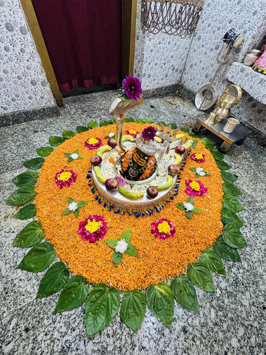 neelkanthtemple's tweet photo. शुभ रात्रि श्री नीलकंठ महादेव जी

📍 श्री नीलकंठ महादेव मंदिर उत्तराखंड https://t.co/gyBMHfKk9W