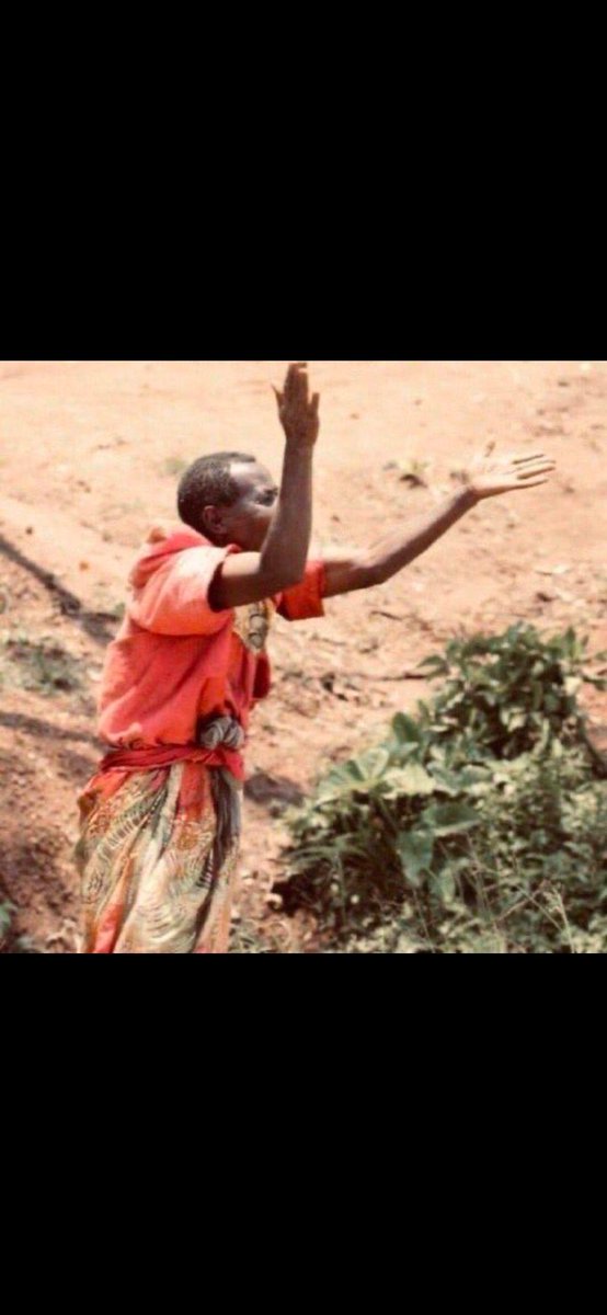 KairosLD's tweet photo. @bibikapinga243 @VitalKamerhe1 @StanysBujakera @wembi_steve @baelenge_irenge @pascal_mulegwa @TopCongo Pire humiliation c quand ton likangu qui habite un autre pays t'invite a lui visiter, mais arriver sur Son domicile, il ne t'ouvre la porte et rejette tes appelles 🤣. https://t.co/wtseIc2lkG
