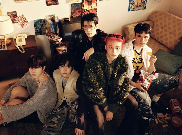 _Kpop_Stats_'s tweet photo. “U so hot” by #ONEPACT debuts at #147 on the Worldwide iTunes Song Chart. https://t.co/7Z9UDCRwQz