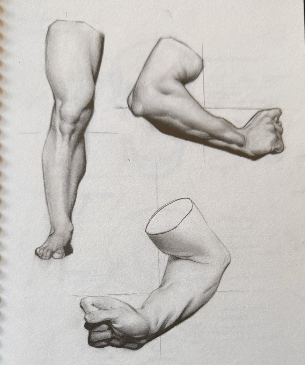stlouij's tweet photo. looking through my old sketchbook and im so mad i stopped drawing wtff https://t.co/TyWYF0sgVg