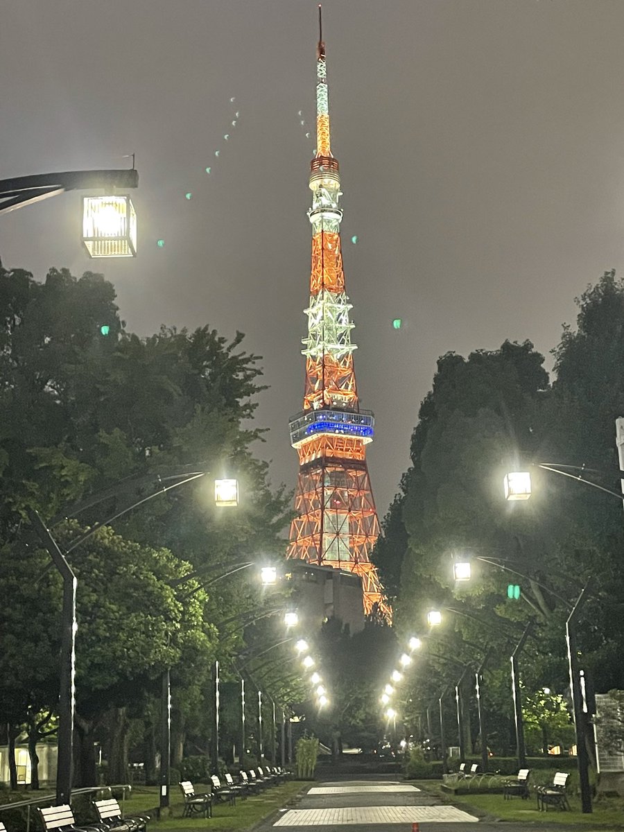 summerstart1002's tweet photo. 東京タワー🗼 https://t.co/bbBONavX7v