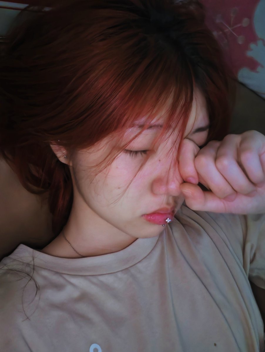 忧郁的翠色水母 tweet media