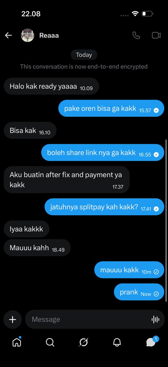 ursainu's tweet photo. @PinkyRabbitNa @fahvabsha prank💜 https://t.co/Q388jrmcwh