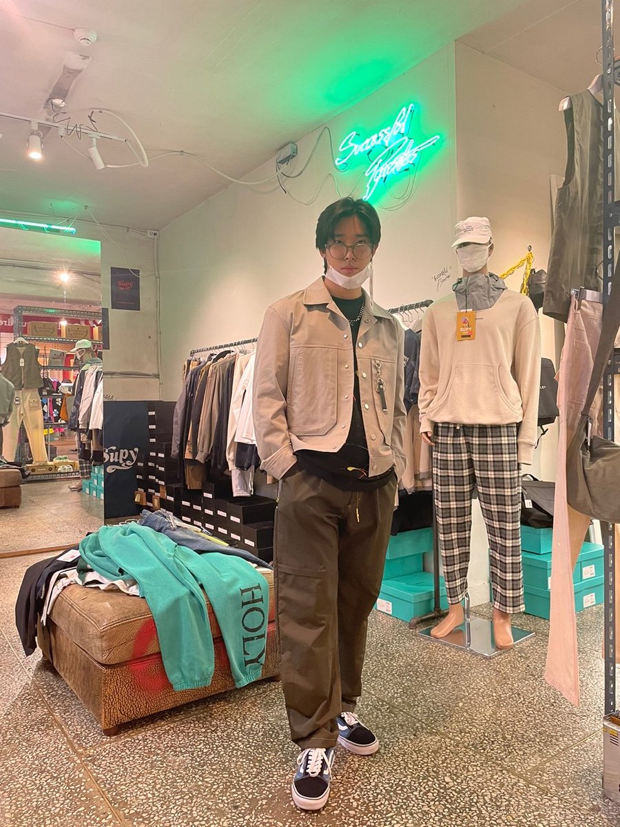 TRENDZ_OFFCL's tweet photo. [#하빛] 아(기)동(현) 생일 축하한다ㅏㅏㅏ🥳

#FROM_TRENDZ #TO_FRIENDZ #TRENDZ #트렌드지 #하삐리온데이 #추억여행 #옛날생각이나네요 #후우 https://t.co/M31V4eAMlx