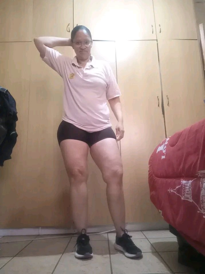goodiese58's tweet photo. Colored Milf in Bloem https://t.co/NO79s0kSKn