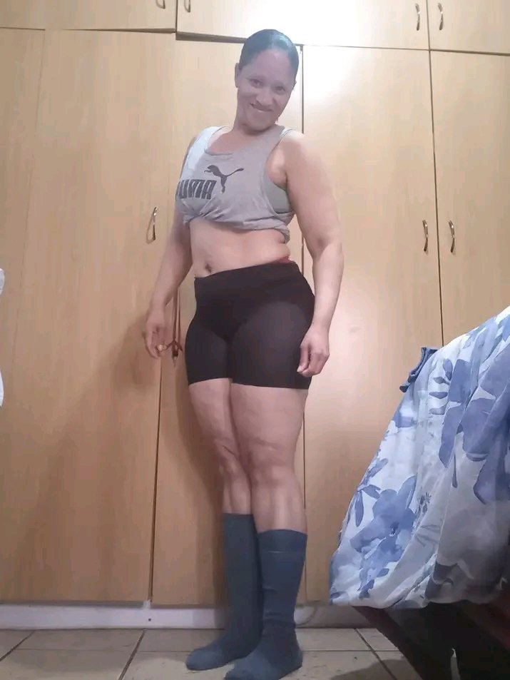 goodiese58's tweet photo. Colored Milf in Bloem https://t.co/NO79s0kSKn