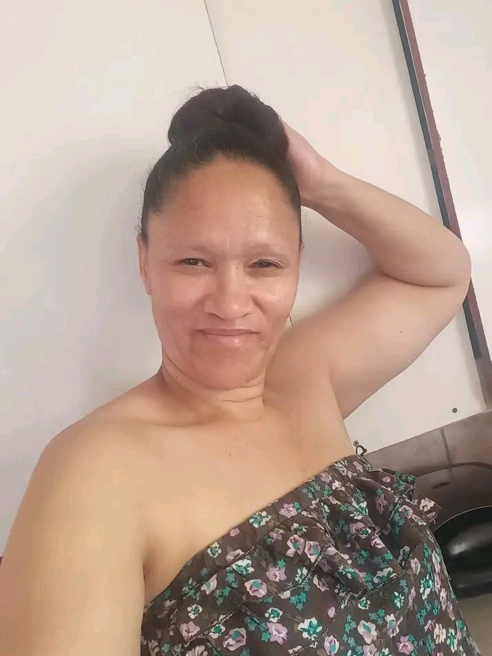 goodiese58's tweet photo. Colored Milf in Bloem https://t.co/NO79s0kSKn
