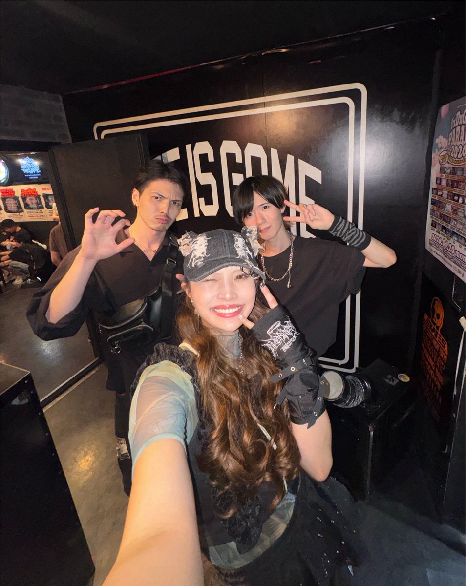 PHALUX_jpn's tweet photo. "GrAVrTy Vol.9"
アイリスアウト東名阪ツアーファイナル

お越しいただきありがとうございました🩵

アイリスアウトの愛溢れるステージ
最高に痺れた！！！！！！
他バンドの皆さんもカッコ良すぎて
たまらんかったですっ❤️‍🔥✨

PHALUXも頑張るぞおおお！！！！！
#PHALUX https://t.co/QosSDMHKOS