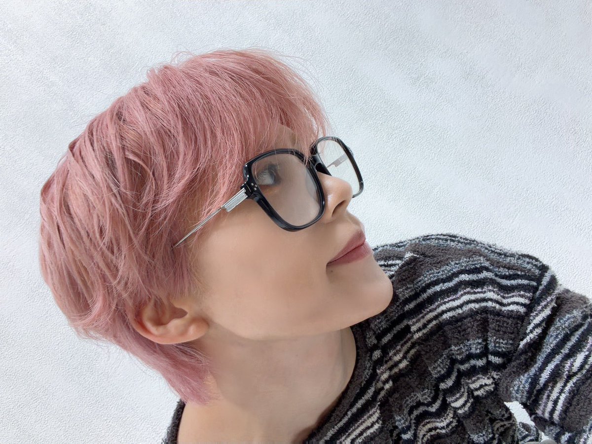 official_jo1's tweet photo. [#木全翔也]

今週もお疲れ様！🤓
今日は華金！！
僕はたらふくご飯食べました🍚

#JO1 #SYOYA https://t.co/yYqwMWYowb