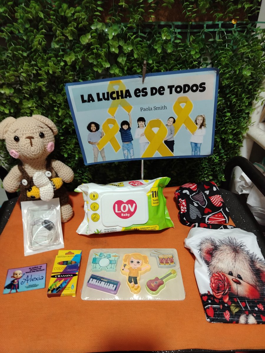 PaolaSmith2812's tweet photo. Así transcurre mi viernes de feriado 9:14  enviando #cytocan 🎗️🙏🏽🏥🛵 gracias por apoyar mi labor #soylavoluntariaintensa 🙋🏽🎗️🙏🏽🛵 #RT https://t.co/ShCfwZpKJy